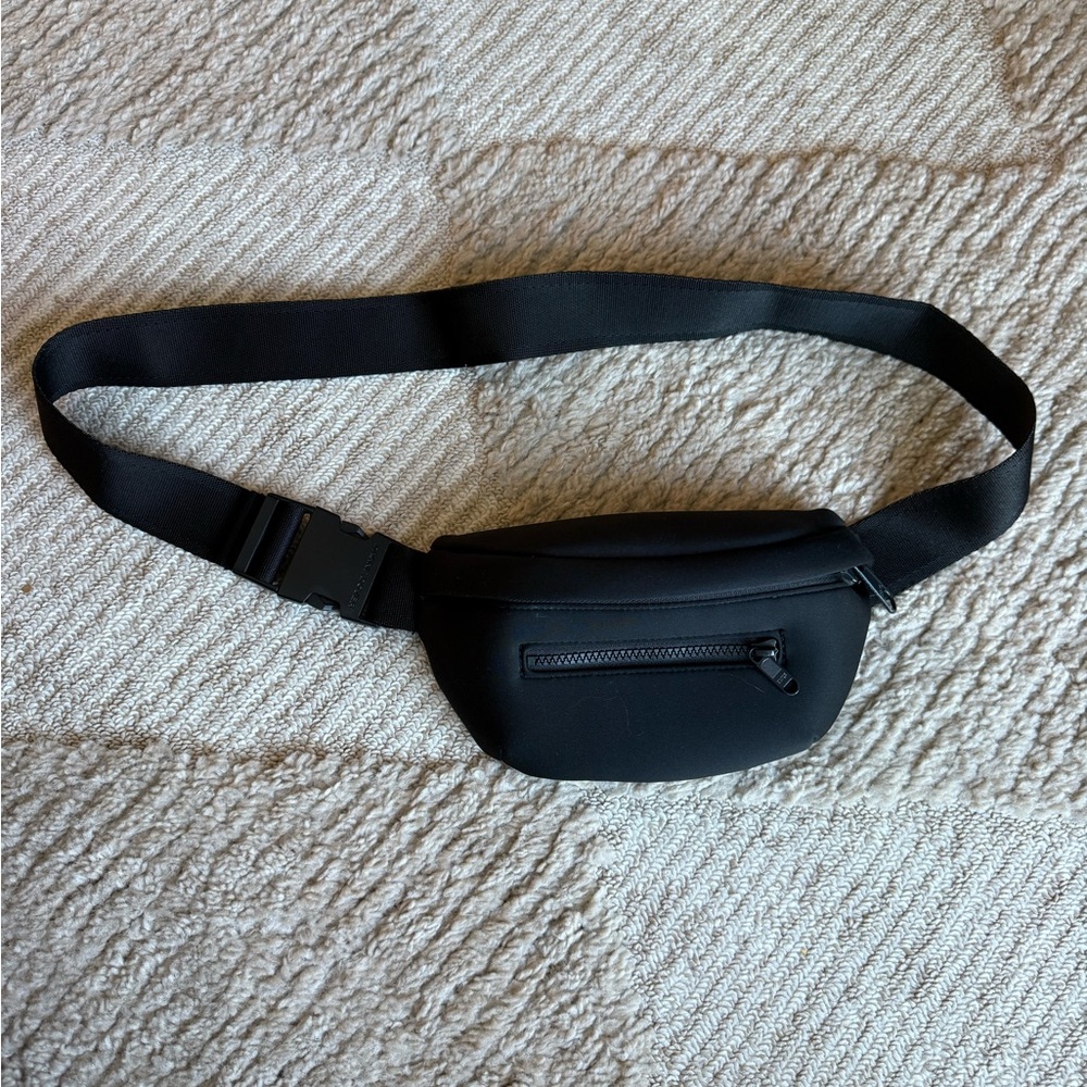 Dagne Dover Black Belt Bag